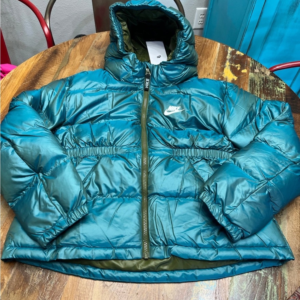 NWT Youth Girls Nike Puffer Jacket